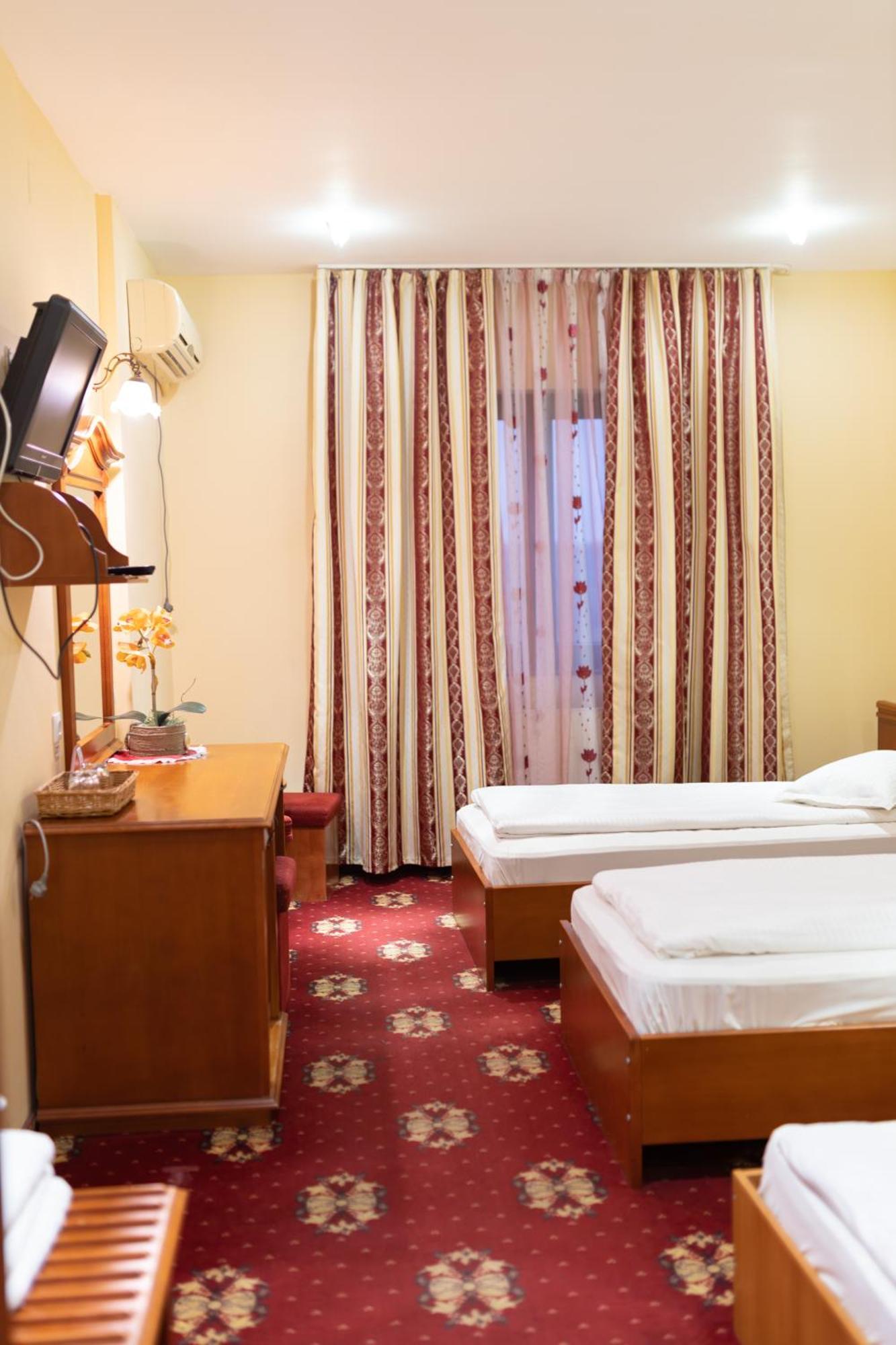Hotel Coral Satu Mare Eksteriør billede
